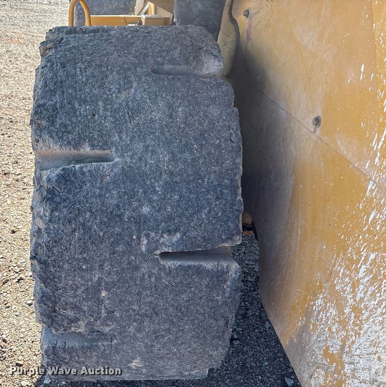 image for item EM6151 2013 Caterpillar 924K wheel loader