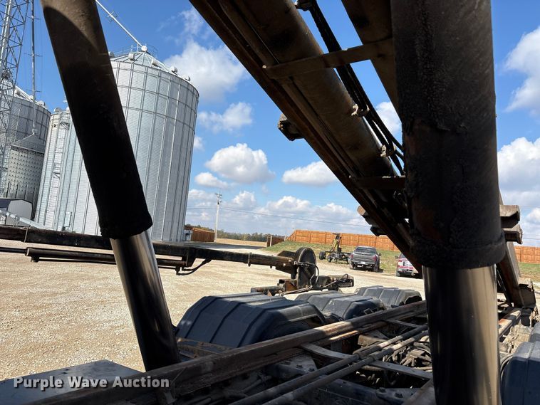 image for item EM6153 2006 Kenworth T800 roll-off container truck