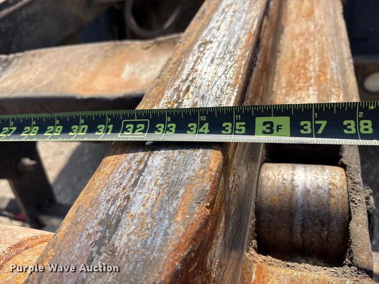 image for item EM6153 2006 Kenworth T800 roll-off container truck