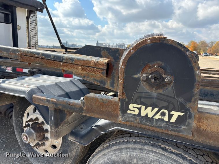 image for item EM6153 2006 Kenworth T800 roll-off container truck