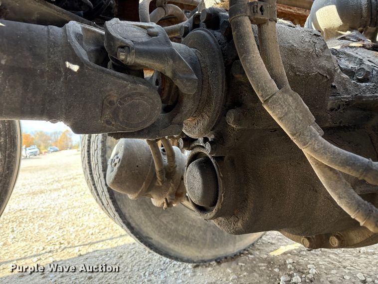 image for item EM6153 2006 Kenworth T800 roll-off container truck