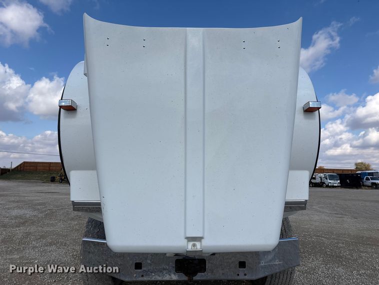 image for item EM6153 2006 Kenworth T800 roll-off container truck