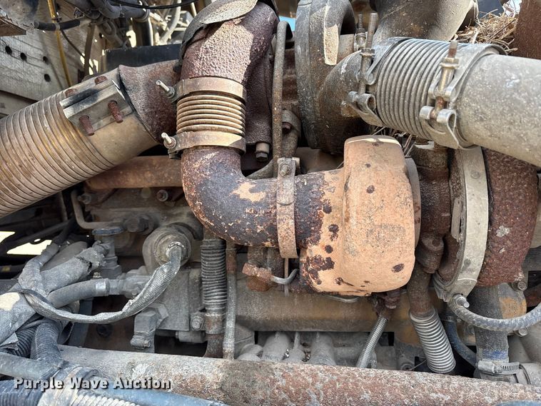 image for item EM6153 2006 Kenworth T800 roll-off container truck