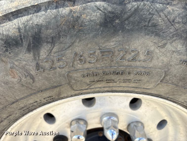 image for item EM6153 2006 Kenworth T800 roll-off container truck