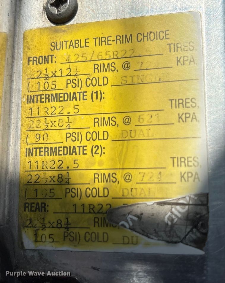 image for item EM6153 2006 Kenworth T800 roll-off container truck