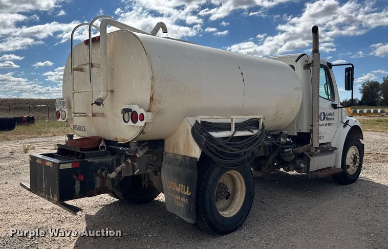 image for item EM8276 2013 Freightliner Business Class M2 water truck