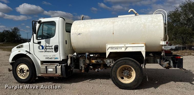 image for item EM8276 2013 Freightliner Business Class M2 water truck