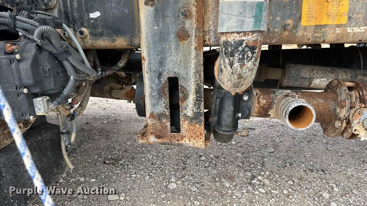 image for item EM8276 2013 Freightliner Business Class M2 water truck