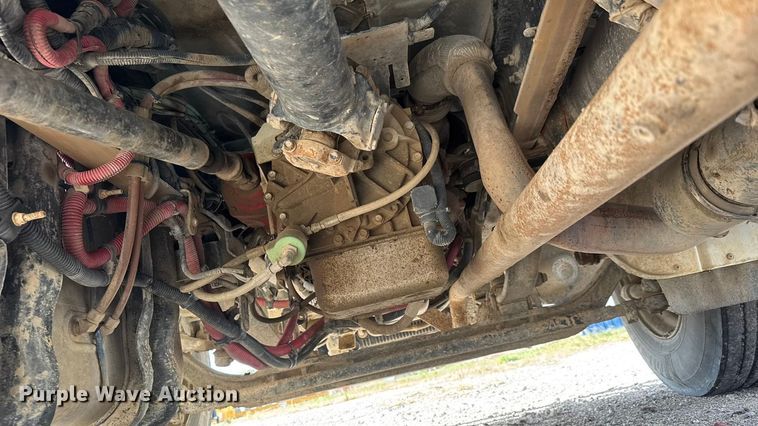 image for item EM8276 2013 Freightliner Business Class M2 water truck