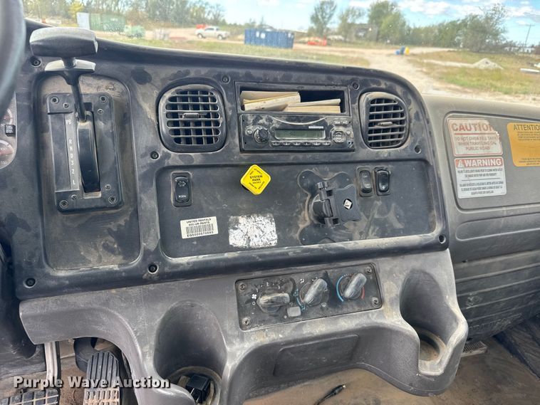 image for item EM8276 2013 Freightliner Business Class M2 water truck