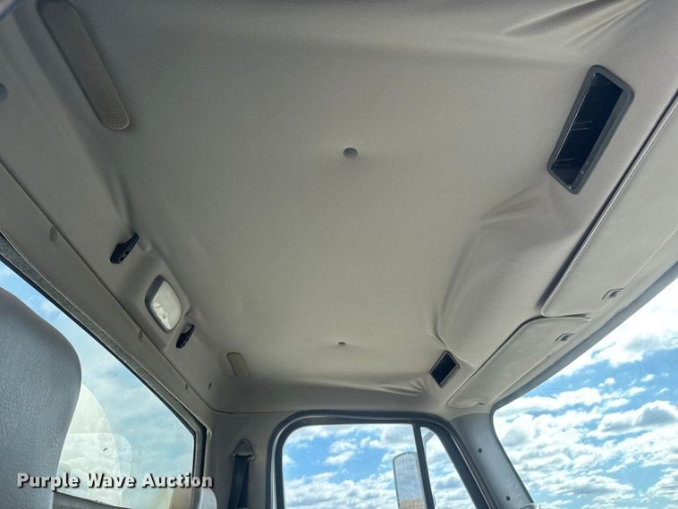 image for item EM8276 2013 Freightliner Business Class M2 water truck