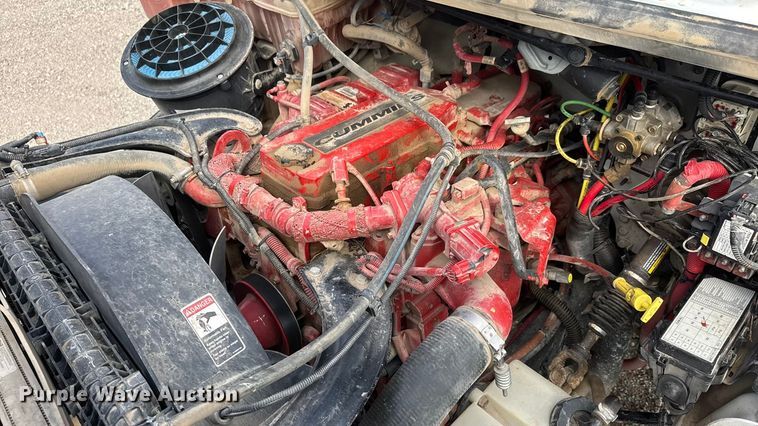 image for item EM8276 2013 Freightliner Business Class M2 water truck