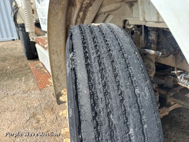 image for item EM8276 2013 Freightliner Business Class M2 water truck