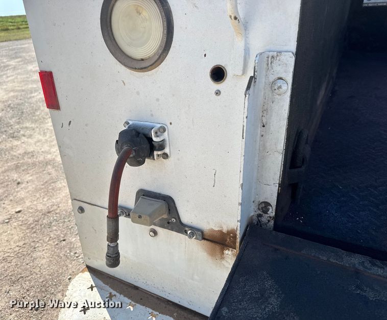 image for item EM8306 2007 Ford F550 Super Duty utility / service truck