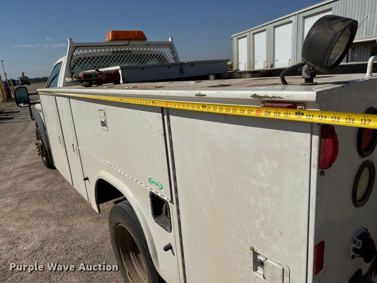 image for item EM8306 2007 Ford F550 Super Duty utility / service truck