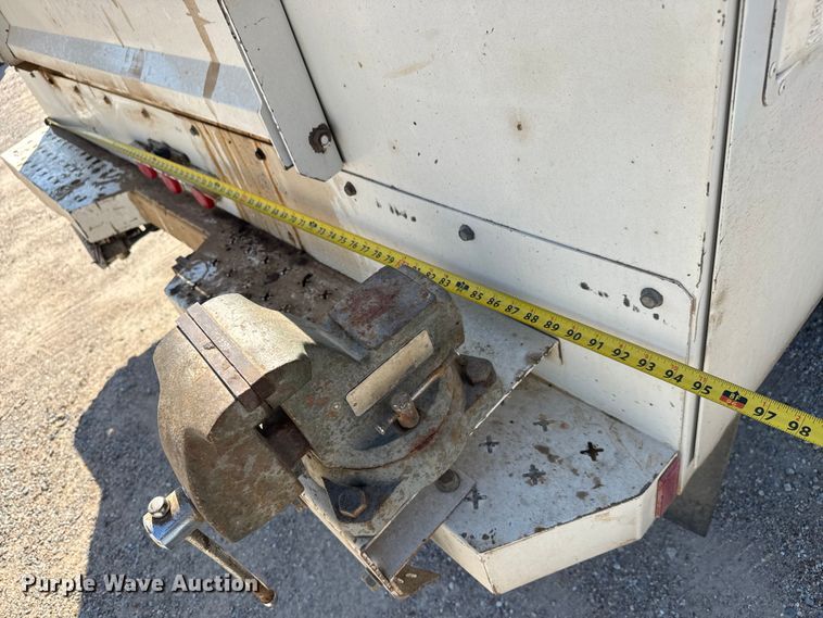 image for item EM8306 2007 Ford F550 Super Duty utility / service truck