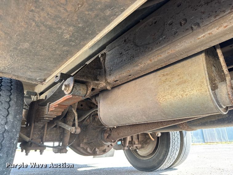 image for item EM8306 2007 Ford F550 Super Duty utility / service truck