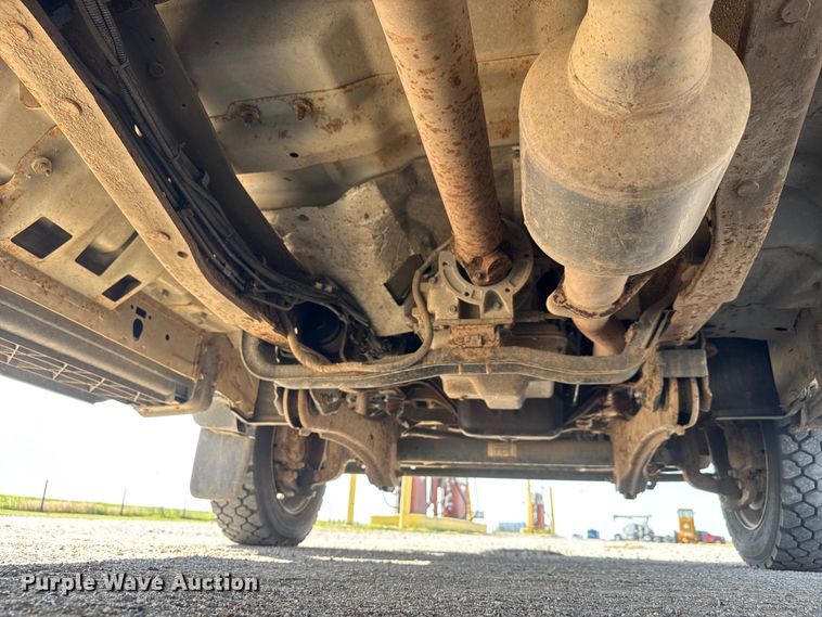 image for item EM8306 2007 Ford F550 Super Duty utility / service truck