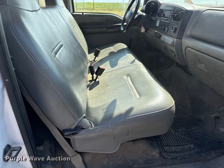 image for item EM8306 2007 Ford F550 Super Duty utility / service truck