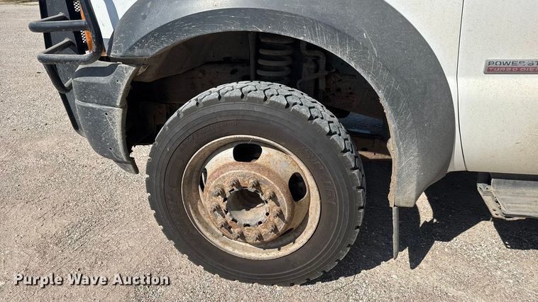 image for item EM8306 2007 Ford F550 Super Duty utility / service truck