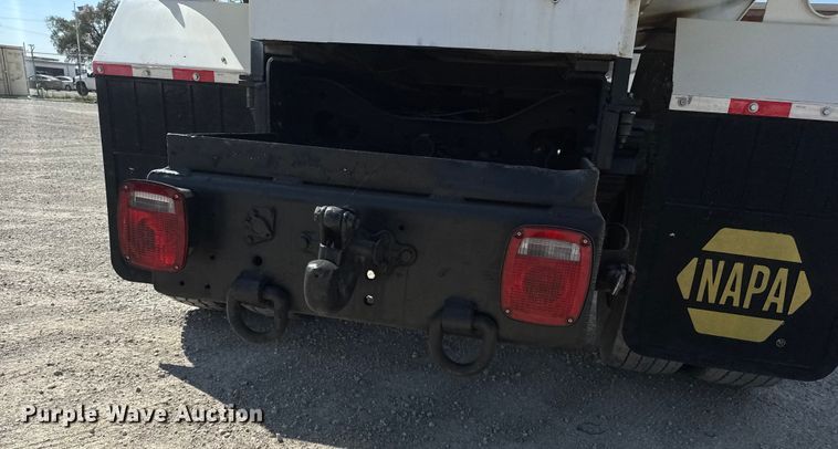 image for item EM8309 2004 Ford F750 Super Duty water truck