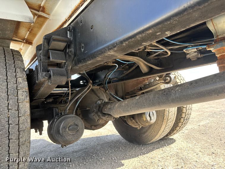 image for item EM8309 2004 Ford F750 Super Duty water truck