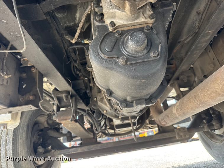 image for item EM8309 2004 Ford F750 Super Duty water truck