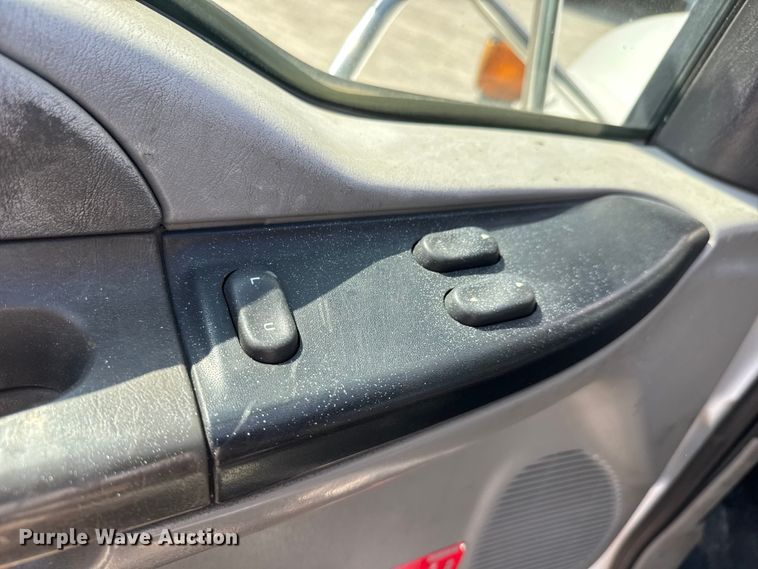 image for item EM8309 2004 Ford F750 Super Duty water truck