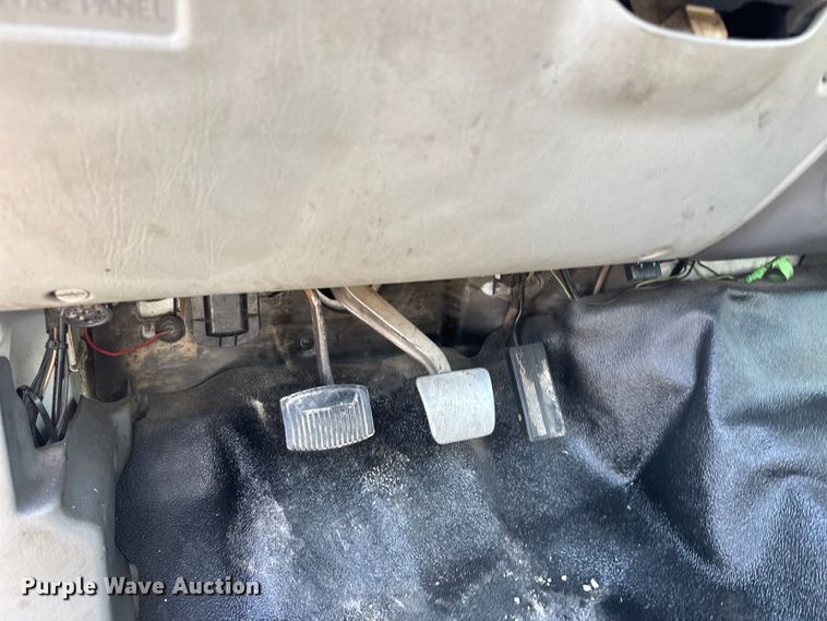 image for item EM8309 2004 Ford F750 Super Duty water truck