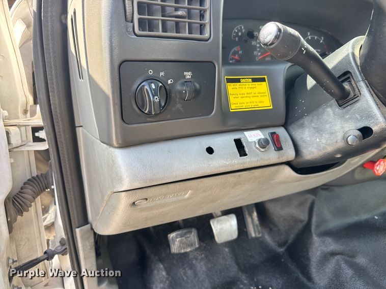 image for item EM8309 2004 Ford F750 Super Duty water truck