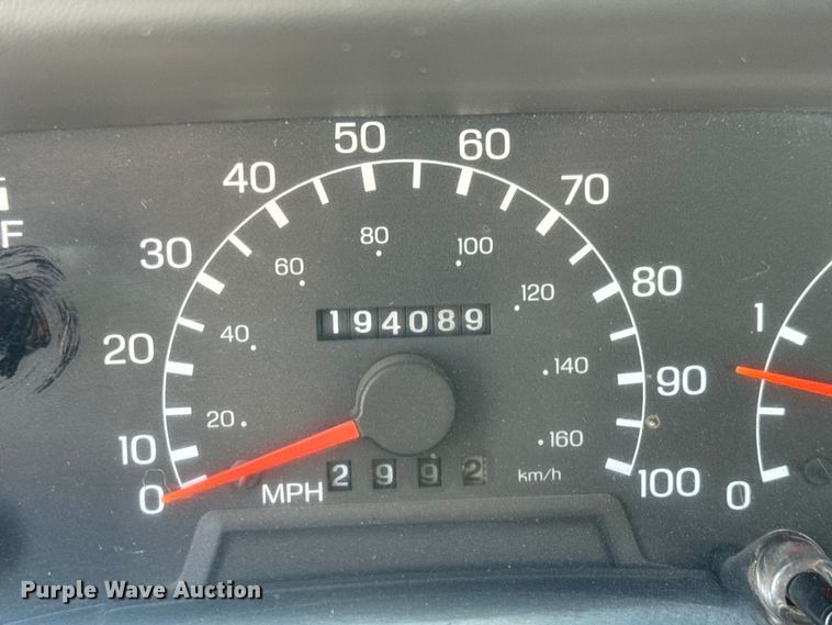 image for item EM8309 2004 Ford F750 Super Duty water truck