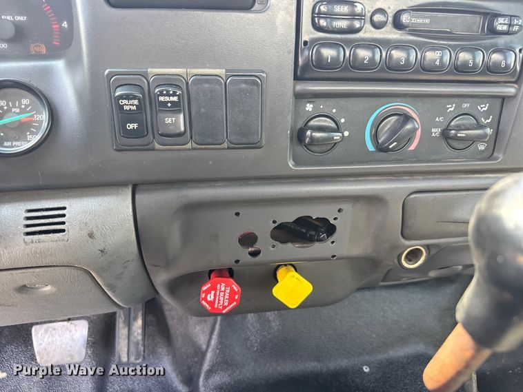 image for item EM8309 2004 Ford F750 Super Duty water truck