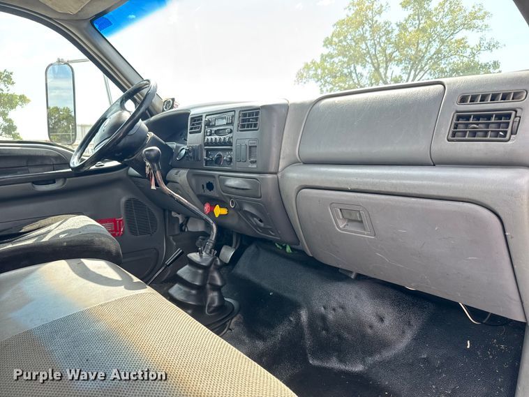 image for item EM8309 2004 Ford F750 Super Duty water truck