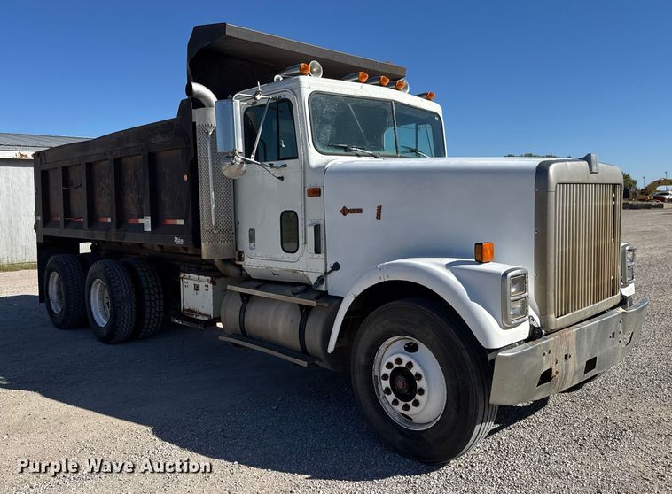 image for item EM8459 1996 International  9300  dump truck