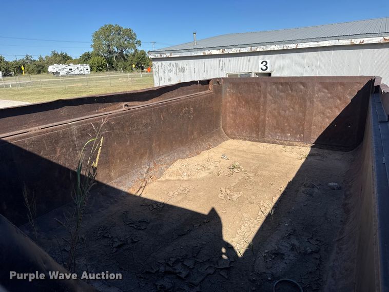 image for item EM8459 1996 International  9300  dump truck