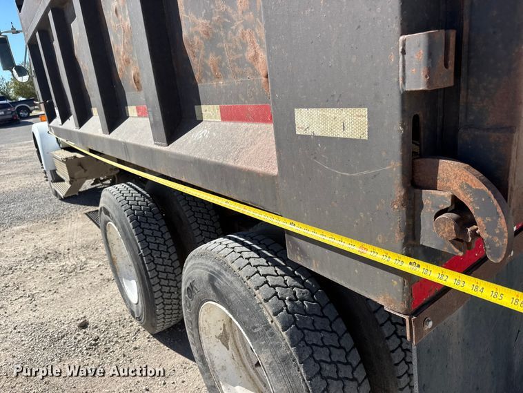 image for item EM8459 1996 International  9300  dump truck