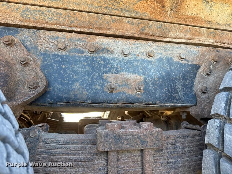 image for item EM8459 1996 International  9300  dump truck