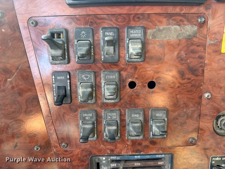 image for item EM8459 1996 International  9300  dump truck