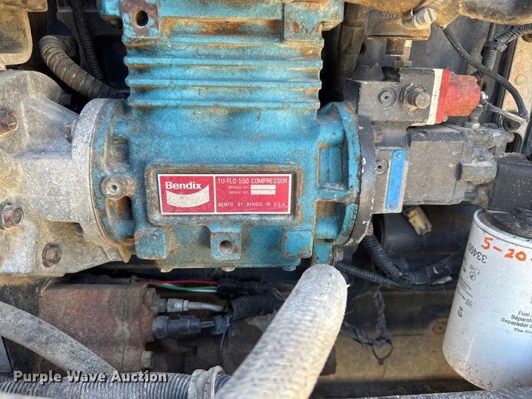 image for item EM8459 1996 International  9300  dump truck