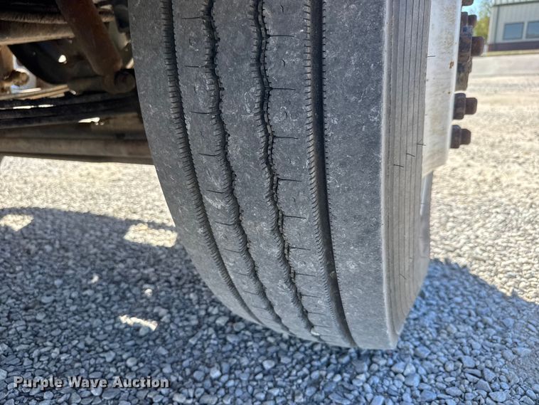 image for item EM8459 1996 International  9300  dump truck