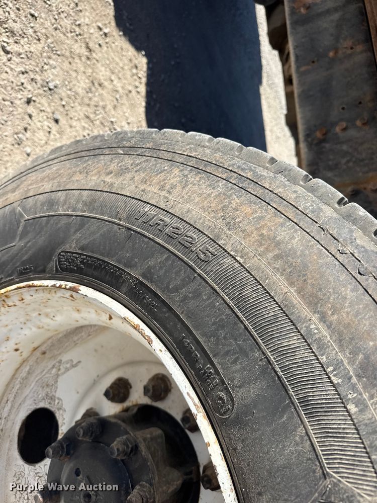 image for item EM8459 1996 International  9300  dump truck