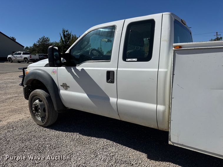 image for item EM8461 2013 Ford F450 Super Duty XL  SuperCab utility / service truck