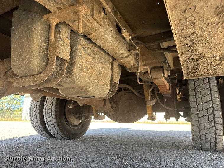 image for item EM8461 2013 Ford F450 Super Duty XL  SuperCab utility / service truck