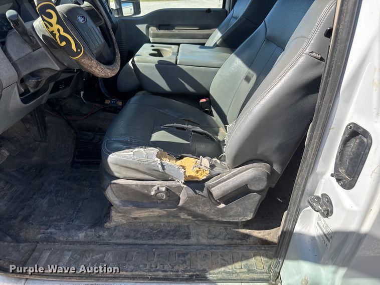 image for item EM8461 2013 Ford F450 Super Duty XL  SuperCab utility / service truck