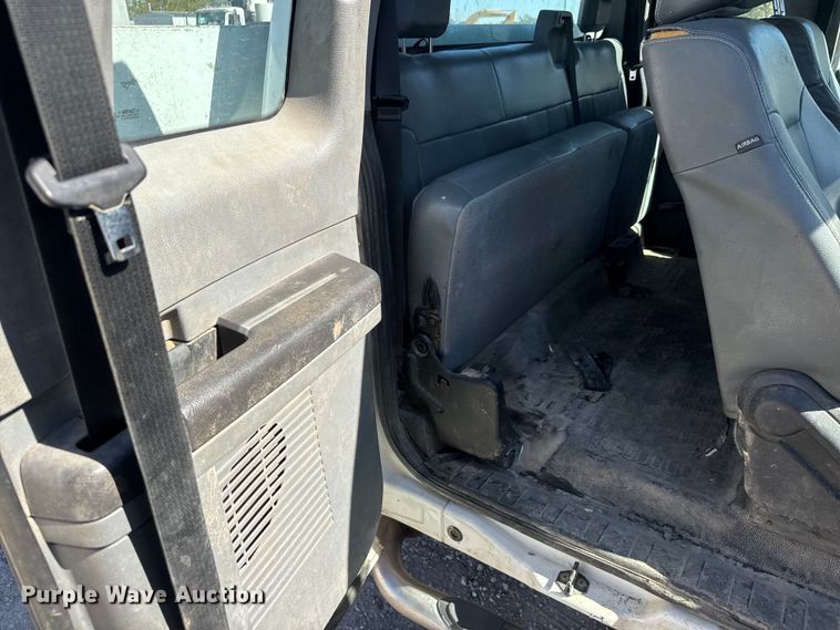 image for item EM8461 2013 Ford F450 Super Duty XL  SuperCab utility / service truck