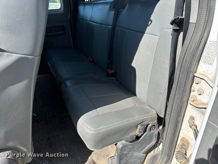 image for item EM8461 2013 Ford F450 Super Duty XL  SuperCab utility / service truck