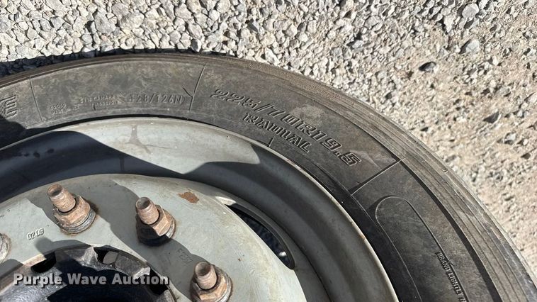 image for item EM8461 2013 Ford F450 Super Duty XL  SuperCab utility / service truck