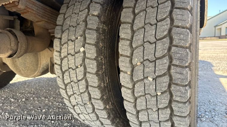 image for item EM8461 2013 Ford F450 Super Duty XL  SuperCab utility / service truck