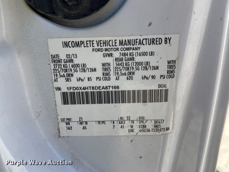 image for item EM8461 2013 Ford F450 Super Duty XL  SuperCab utility / service truck