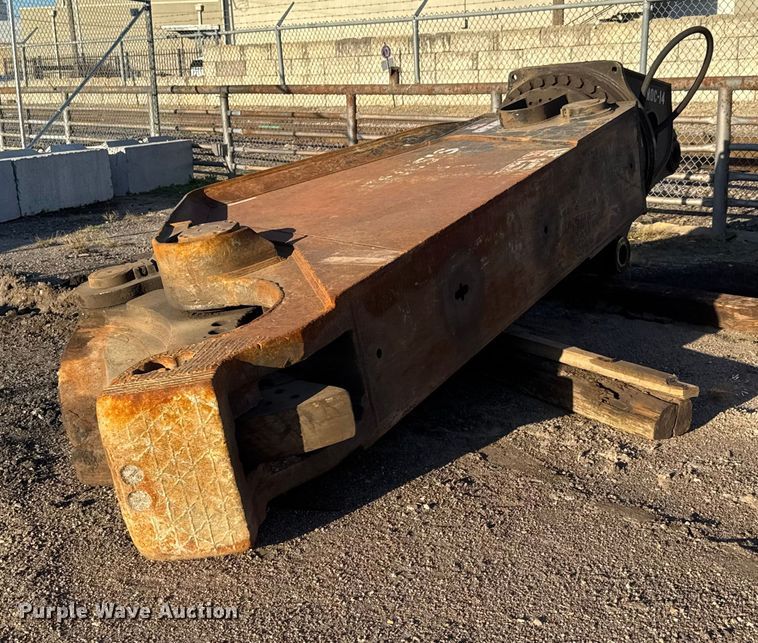 image for item EM8463 Genesis GXT775R excavator shear